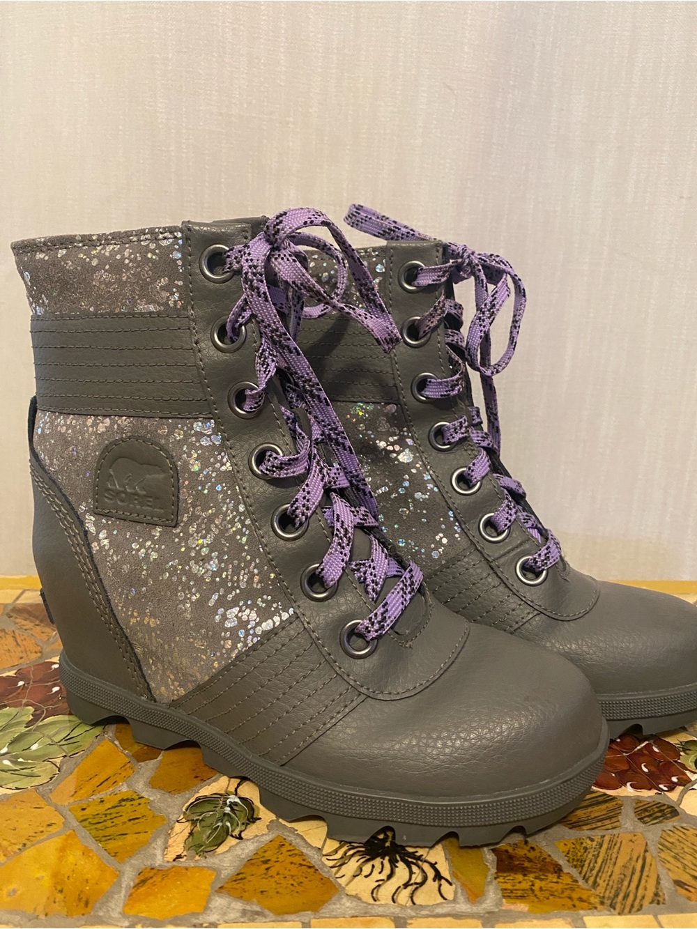 Sorel Gray Hidden Wedge Lace-Up Boots with Purple Laces